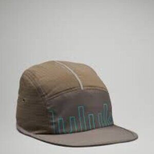 Lululemon Unisex S/M Insulated Drawcord Hiking Cap WTS